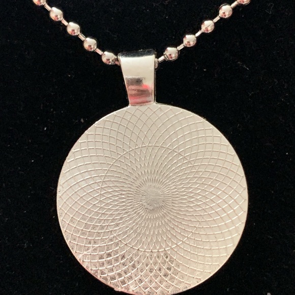 Cabochon Pendant Charm Necklace - Picture 3 of 4